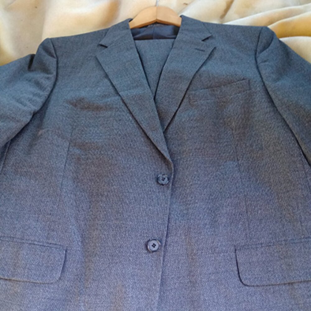 Bert Pulitzer Suit